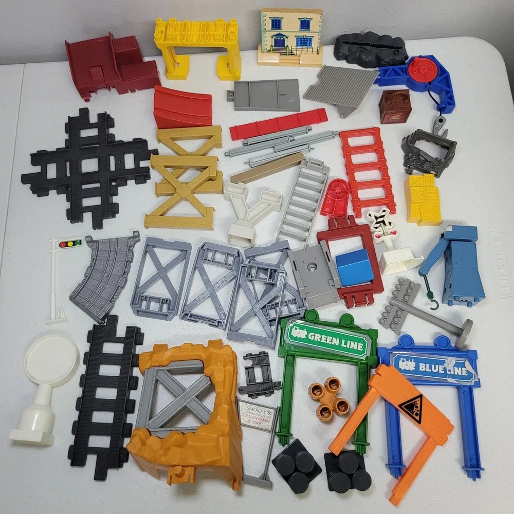 Mixed Lot Train Track Pieces Accessories Thomas Railway‎ Bridges Signs Crane